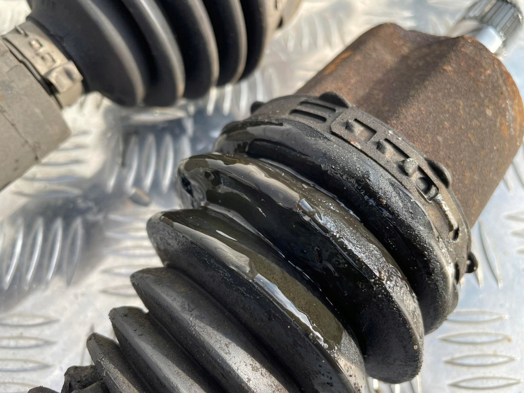 фото №4, Mini r60 countryman приводной вал перед левая правая 9808533 9808537