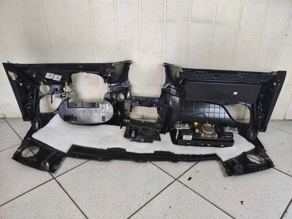 фото №6, Панель приладів приладова консоль dodge journey facelift 2017 20178384740