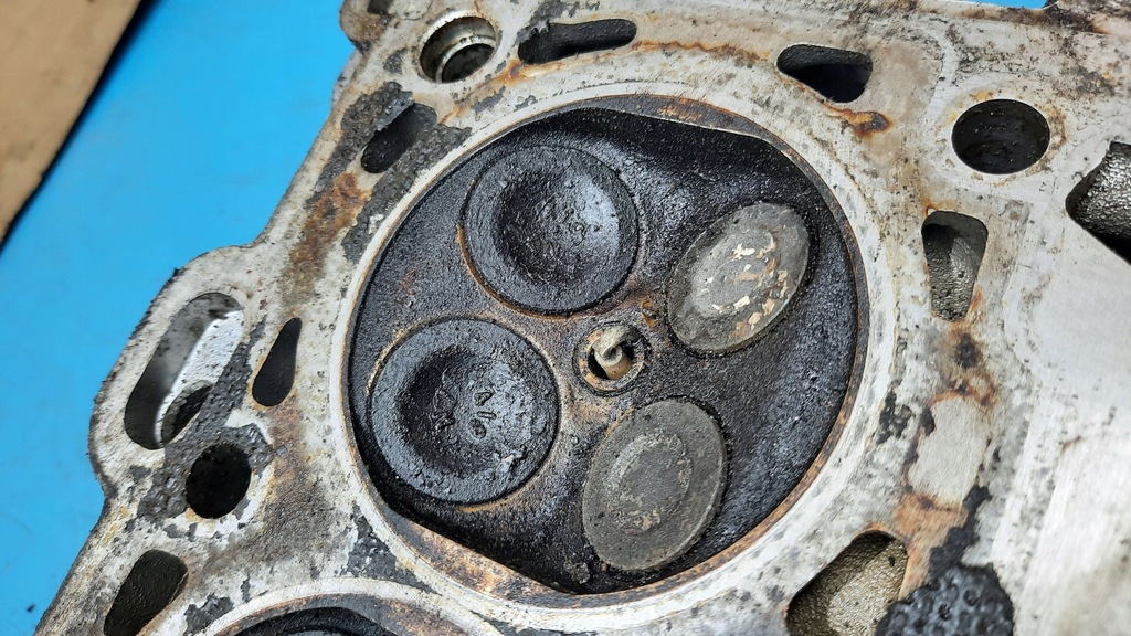 фото №7, Головка двигуна 1001773006 volvo s60 v70 2.4b