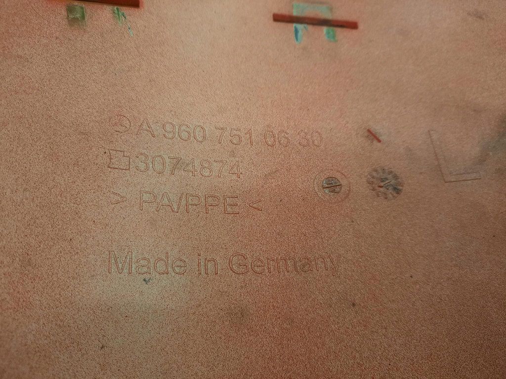 Mercedes actros mp4 11- кутик бампера вітровик кабіни ліва a9607510630 Доставка