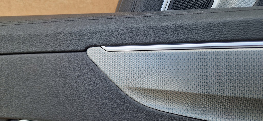 фото №12, Обшивки audi a6 c8 led кожа память шторка jak nowe kpl