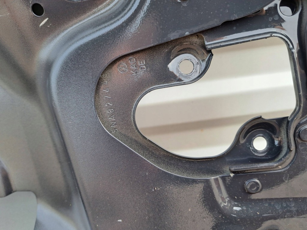 фото №7, Крышка багажника задняя задняя vw volkswagen tiguan ii 2 5na 5na827445