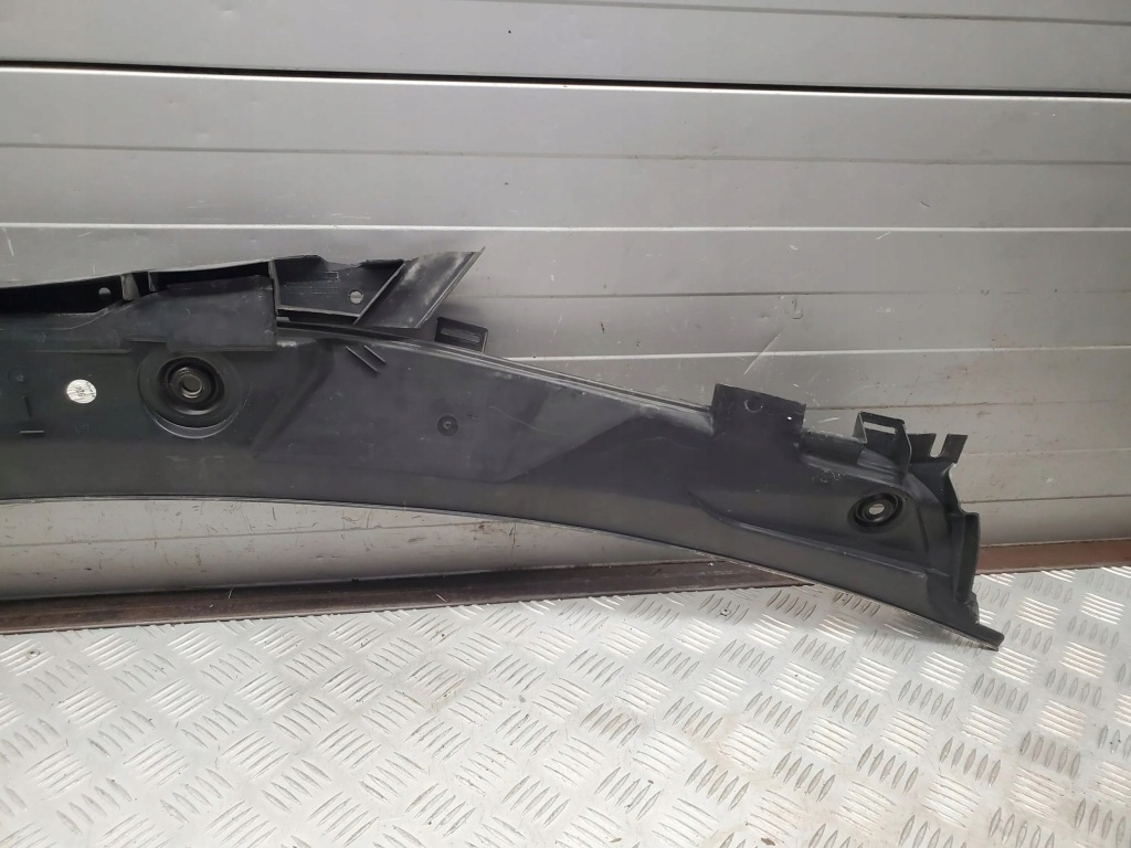 фото №5, Mercedes-benz sl r231 a2318300028 з передній жабо