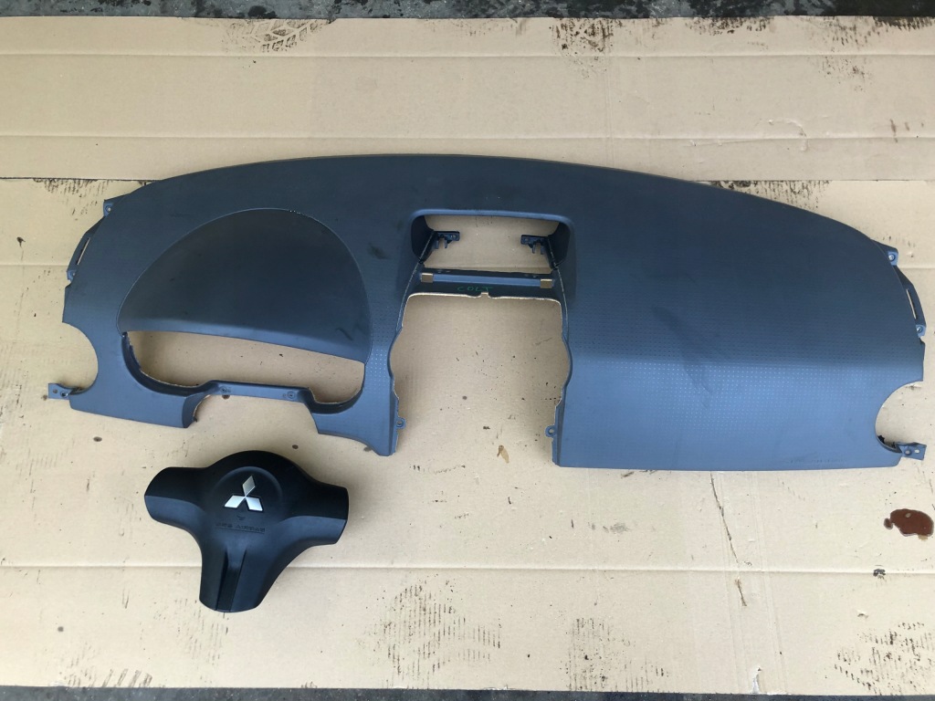 фото №1, Консоль приборная панель подушка безопасности mitsubishi colt cz3 2004-2009