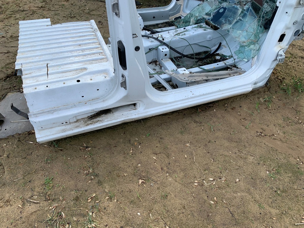 фото №4, Поріг правий блок двигуна kangoo iii citan renault