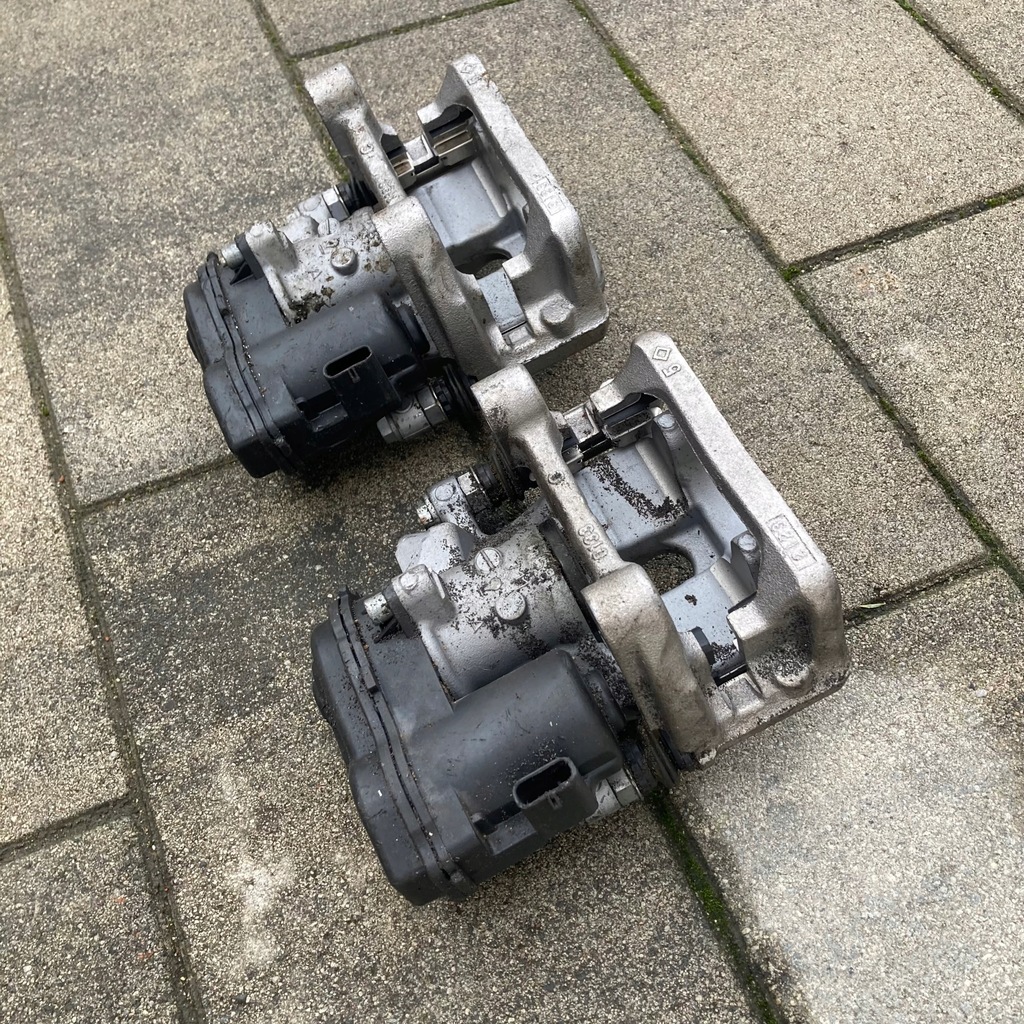 фото №11, Mercedes x156 / w246 суппорт тормозной правый задняя trw 276x9