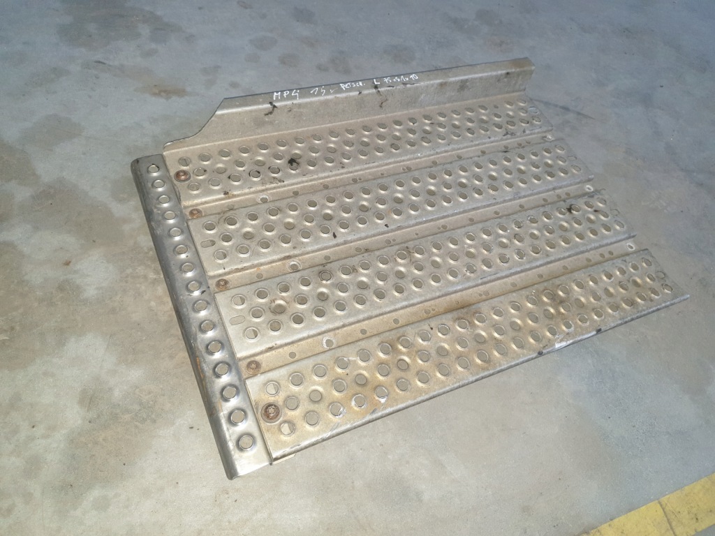 фото №1, Actros mp4 помост trap кабины za кабина левый