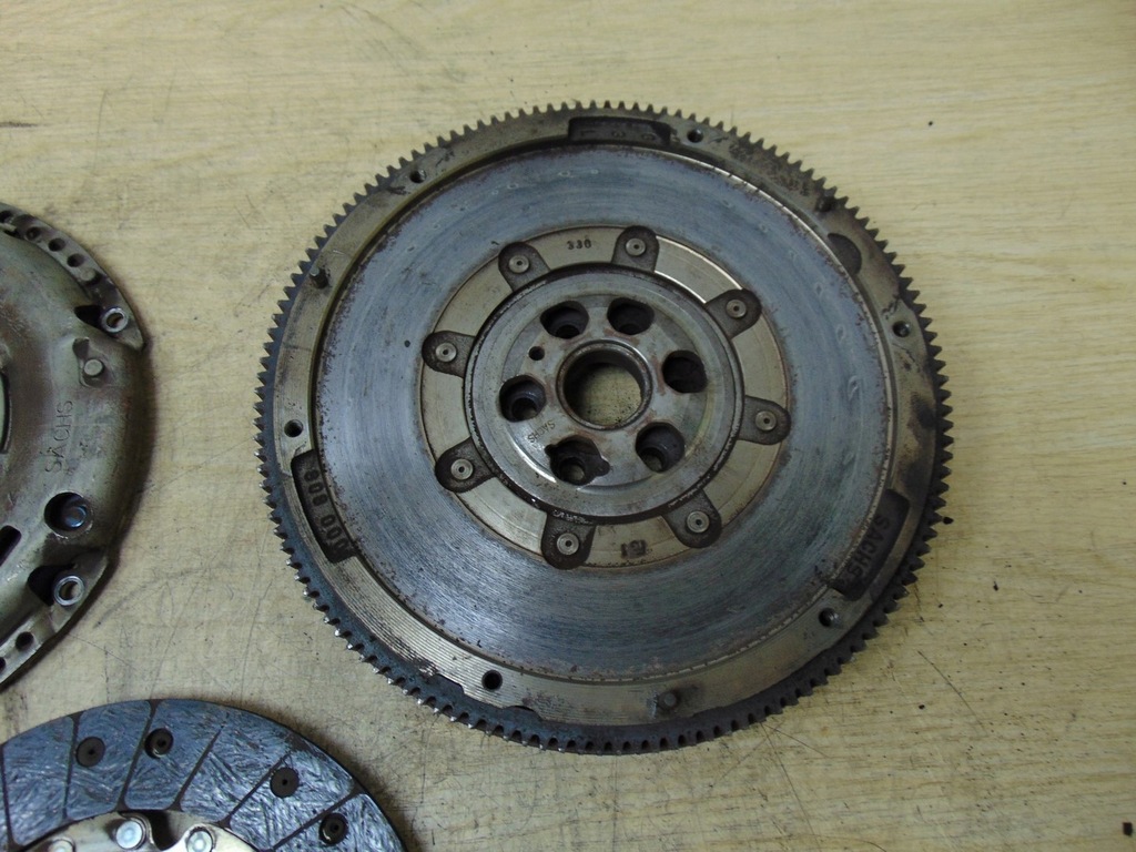 фото №8, Сцепление колесо двухмассовый vw polo v 6r 1.6 tdi