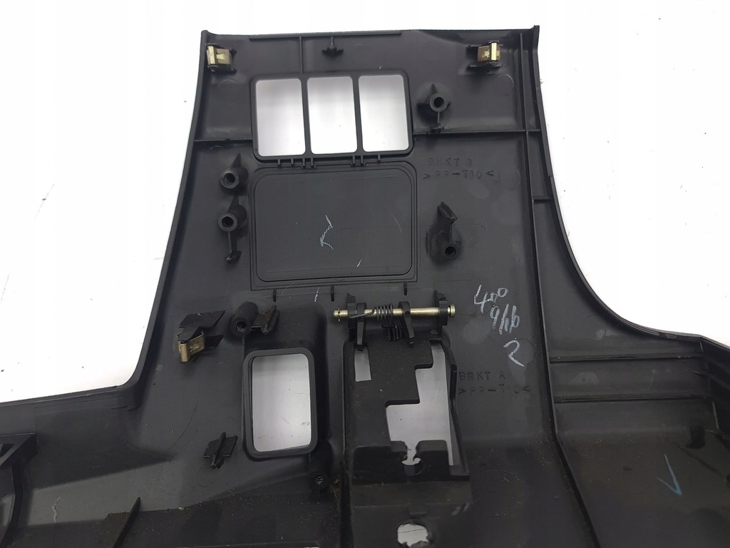 фото №7, Nissan 350z 2003 правая сторона element панели приборной панели / dół