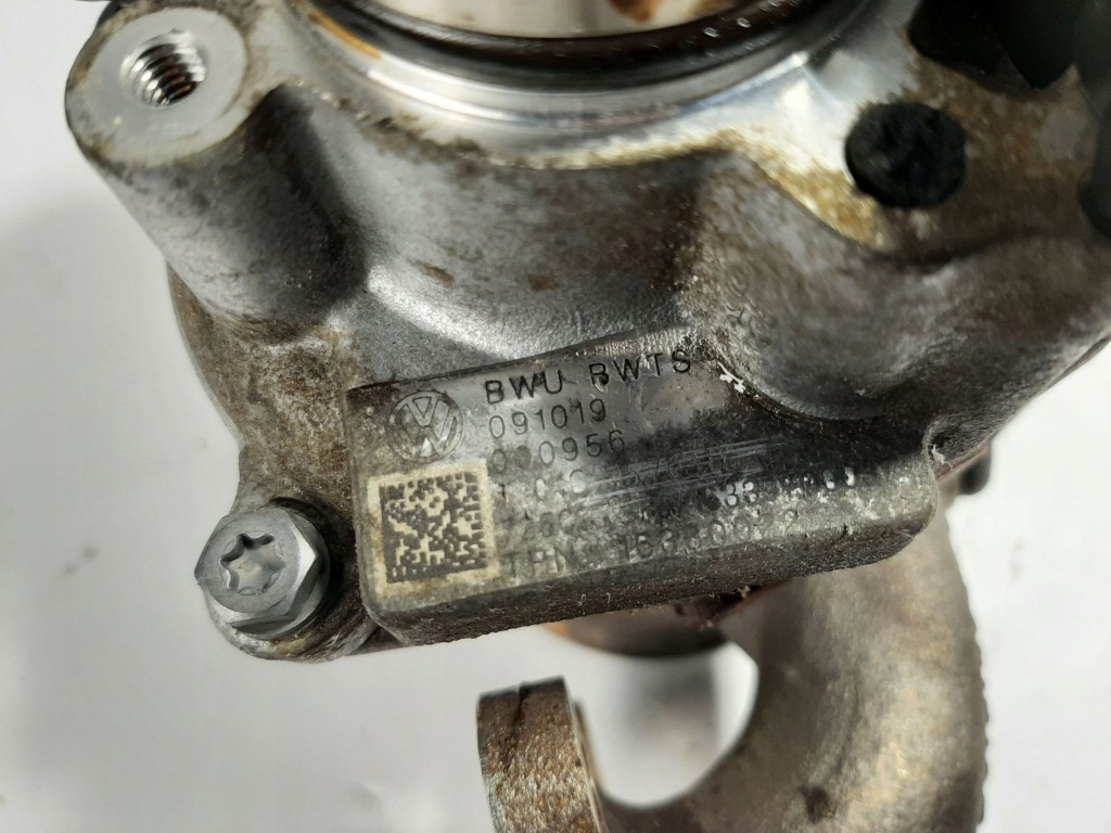 Купити Volkswagen t-cross 2019 повний турбонагнітача