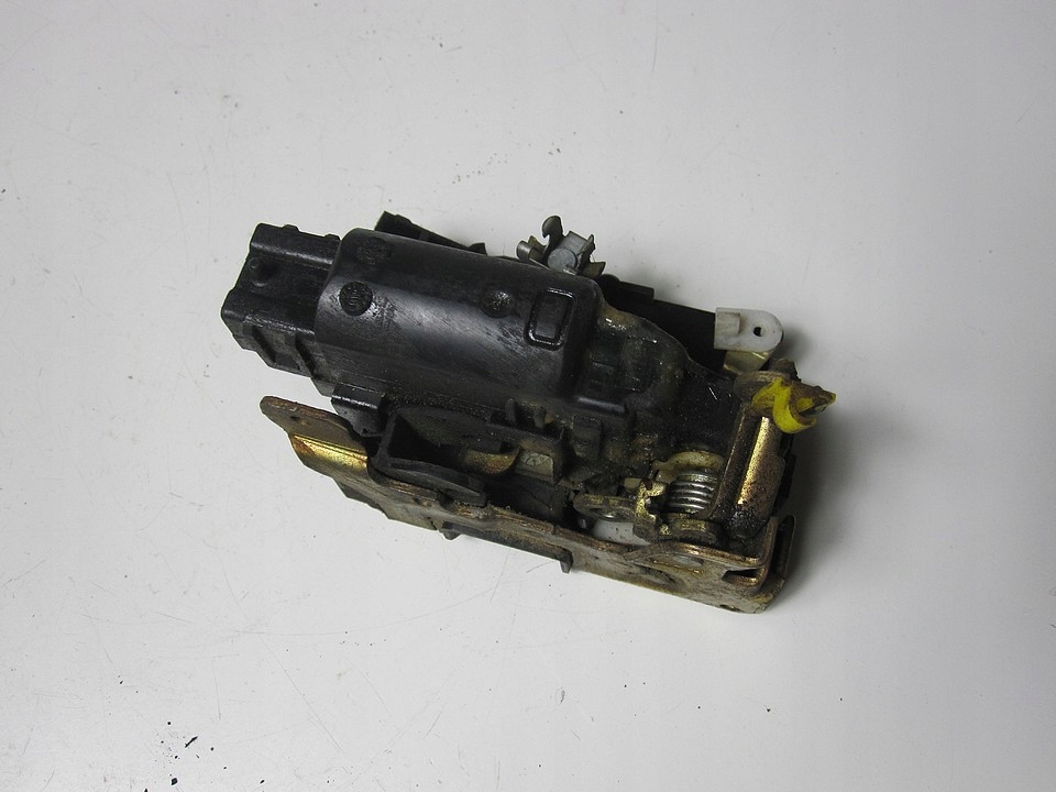 фото №7, Замок дверь передний правый renault kangoo 01r