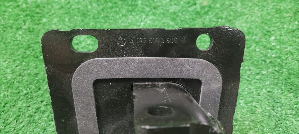 фото №7, Шторка безпеки права ліва mercedes a1668600702 a1668600602