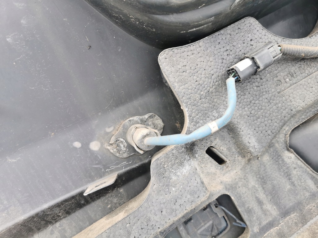 фото №10, Hyundai i30 i hb 07-12 бампер задняя pdc bv