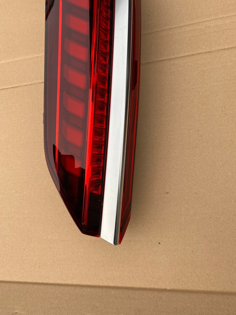 фото №3, Audi q7 4m lift лампа задня права full led eu