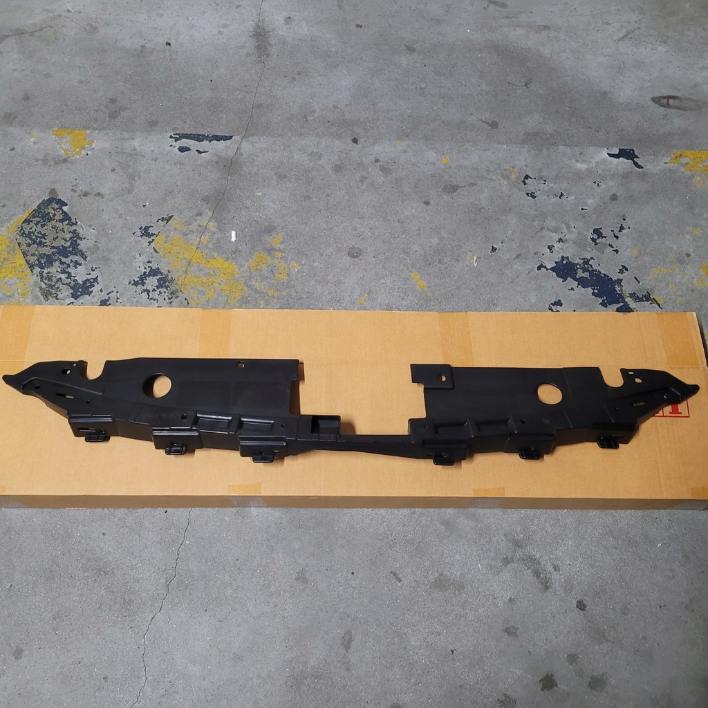 фото №1, Mazda2 mazda2 14-20r. молдинг решітка решітка