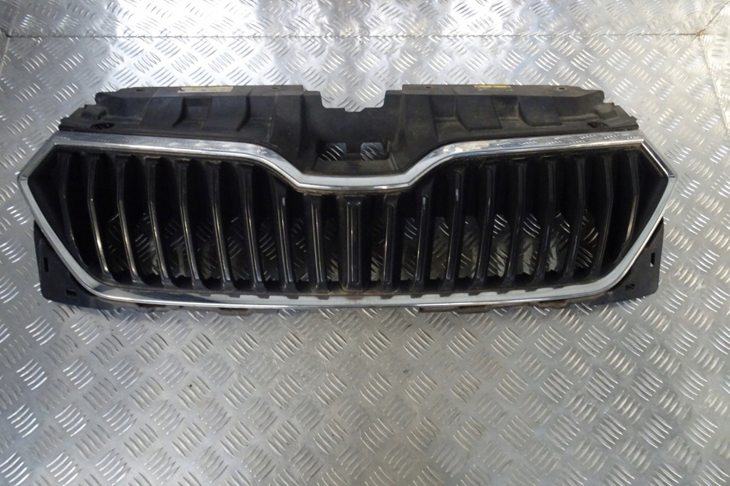 фото №1, Skoda fabia iii lift - решётка радиатора