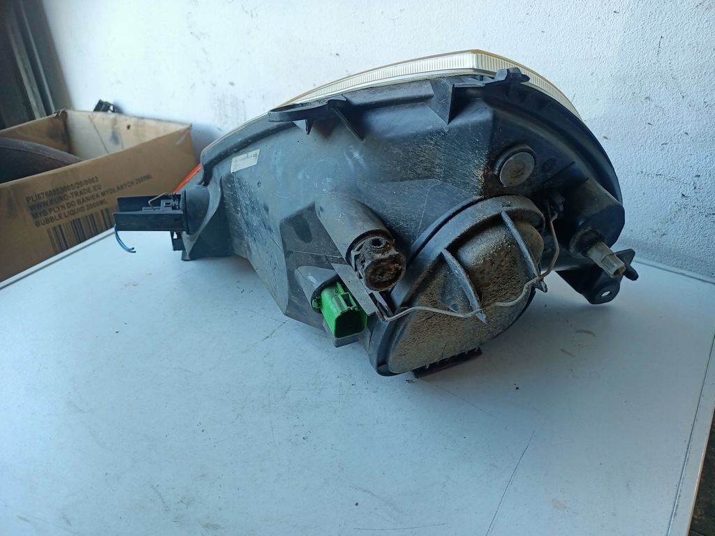 фото №5, Лампа перед права ford ka