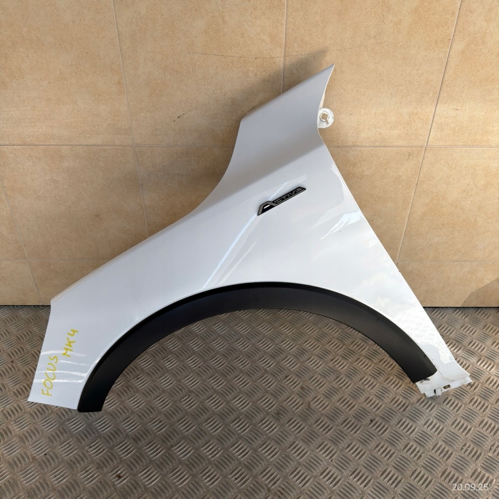 Купити Крила передній ліва ford focus mk4 st-line active 2020 рік