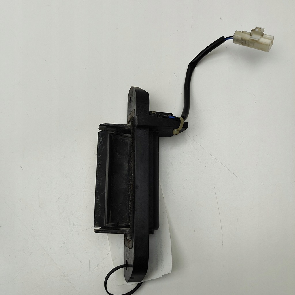 фото №6, Peugeot 4007 2008 кнопка открывания крышки багажника