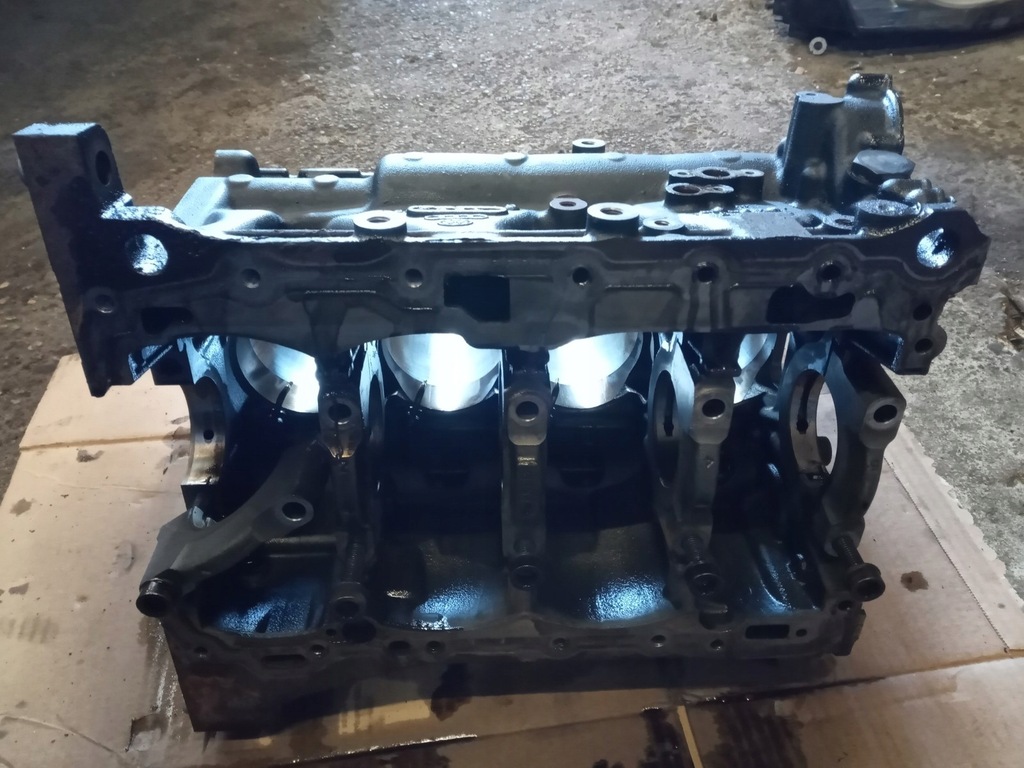 фото №5, Audi a4 b8 1.8 tfsi блок двигателя 06h103021j