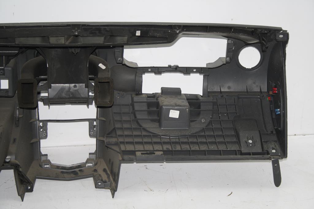 фото №13, Панель приладів приладова dacia logan mcv 06-09r