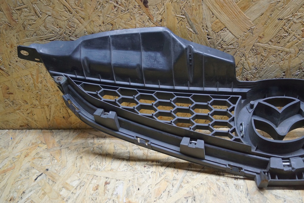 фото №11, Mazda оригінальний номер ce19-50712 решітка радіатора решітка радіатора радіатора