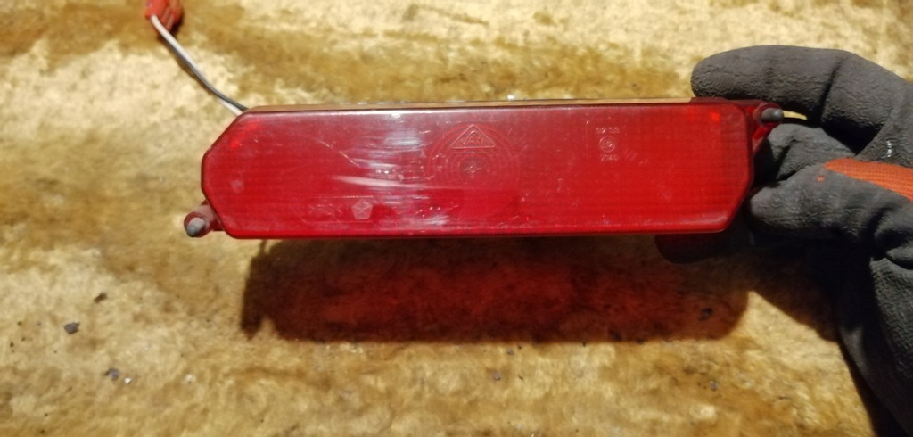 фото №6, Третий свет стоп chrysler voyager 96-00