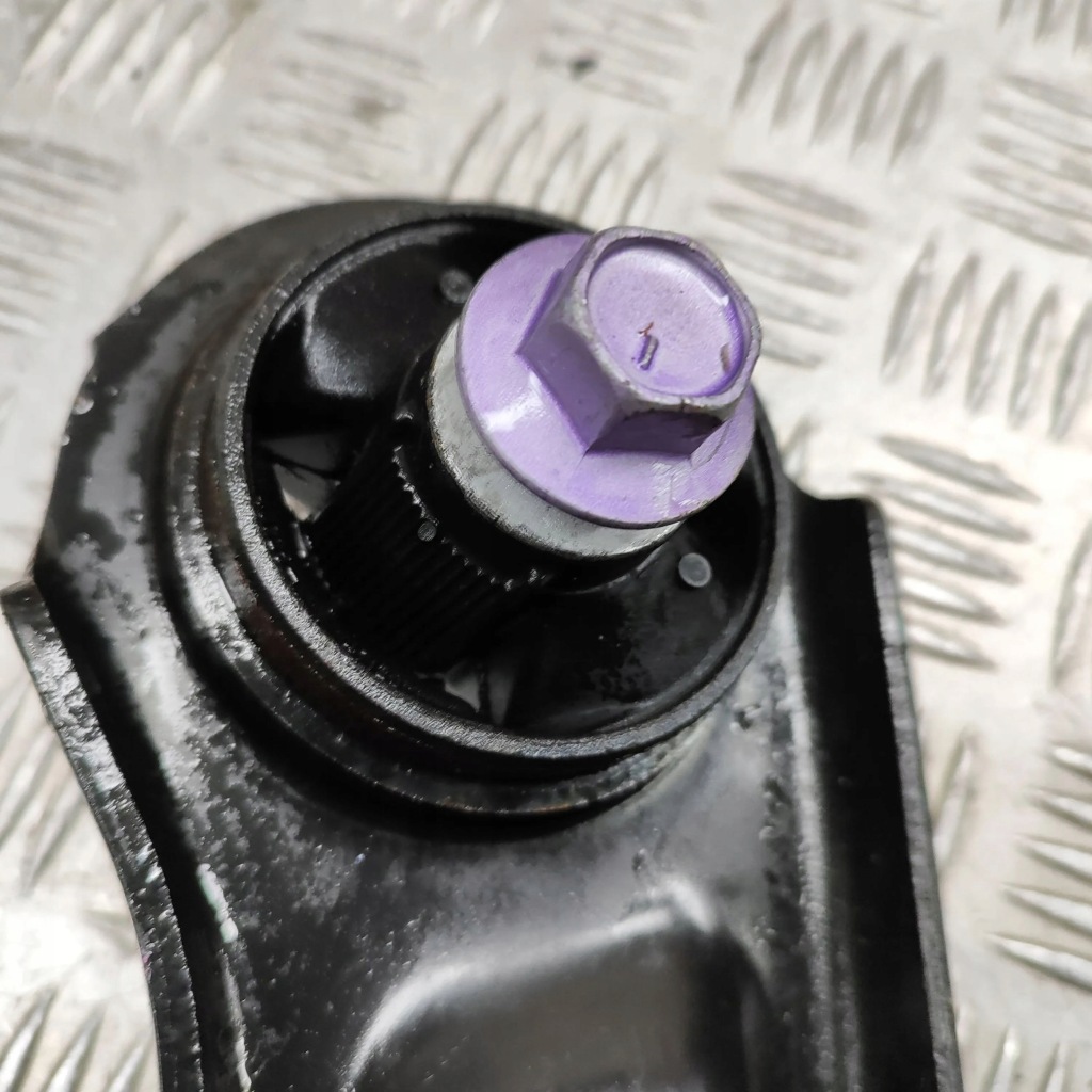 Lexus ux 2020 левая сторона верхний рычаг задний с Разборки