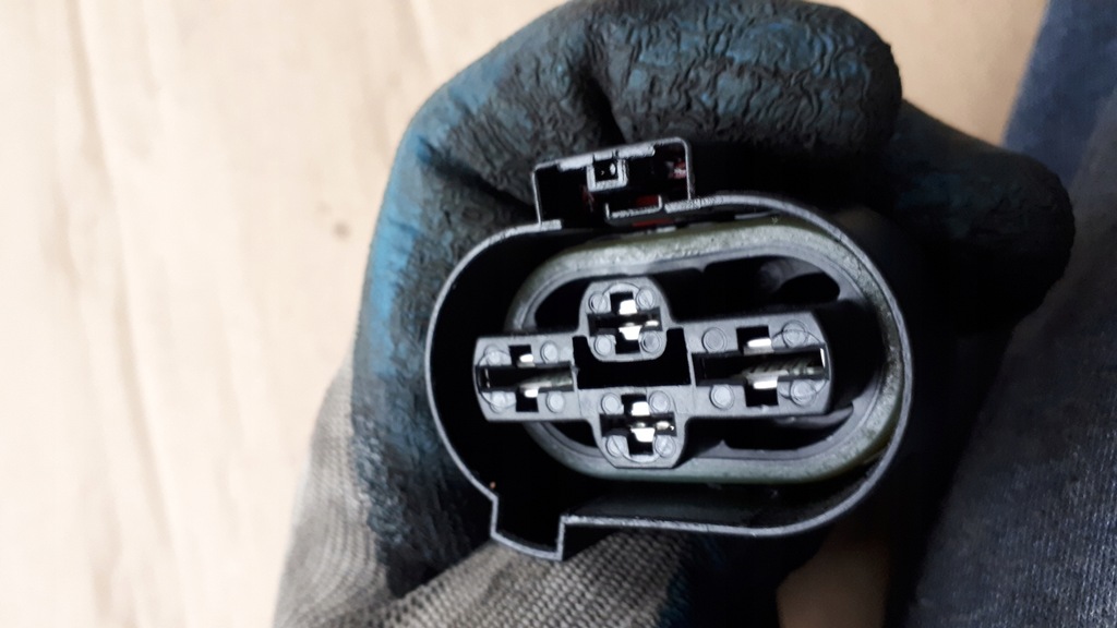 фото №4, A5 8t штекер wentylayorów колодка a4 b8 q5