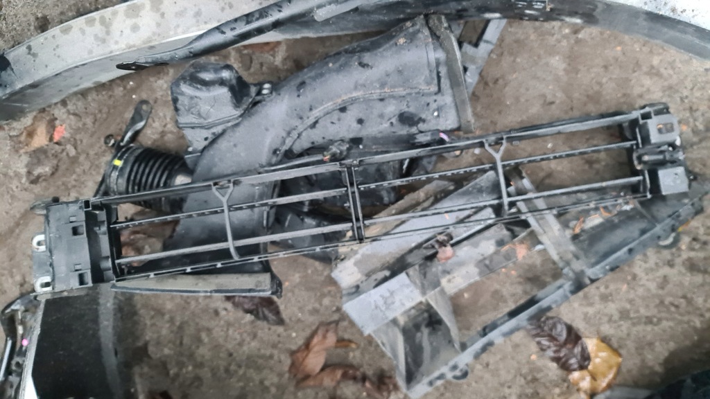 фото №5, Lexus ls500 ls впуск труба направляющая пластик