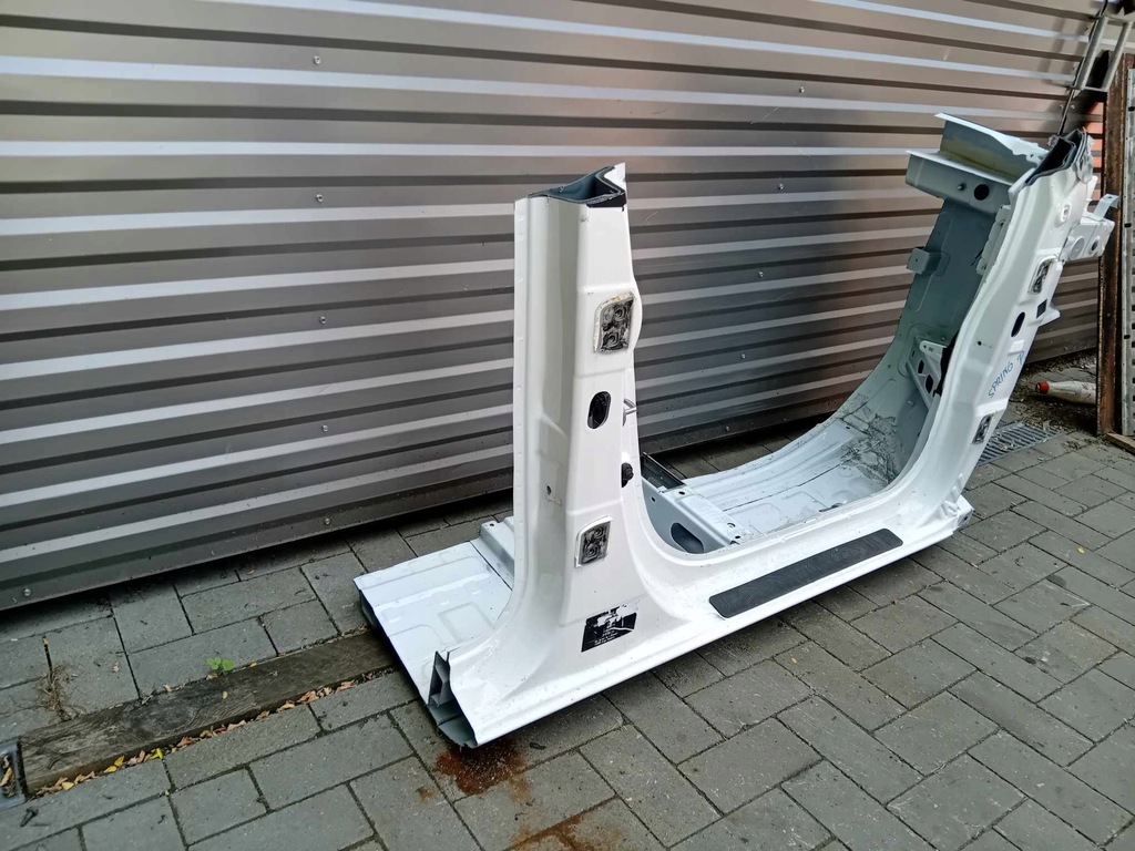 фото №2, Dacia spring порог правый блок двигателя четверть