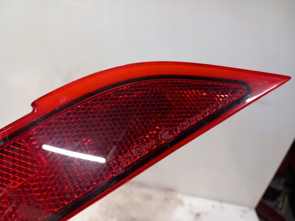 фото №3, Лампа правая задняя противотуманная land rover discovery v