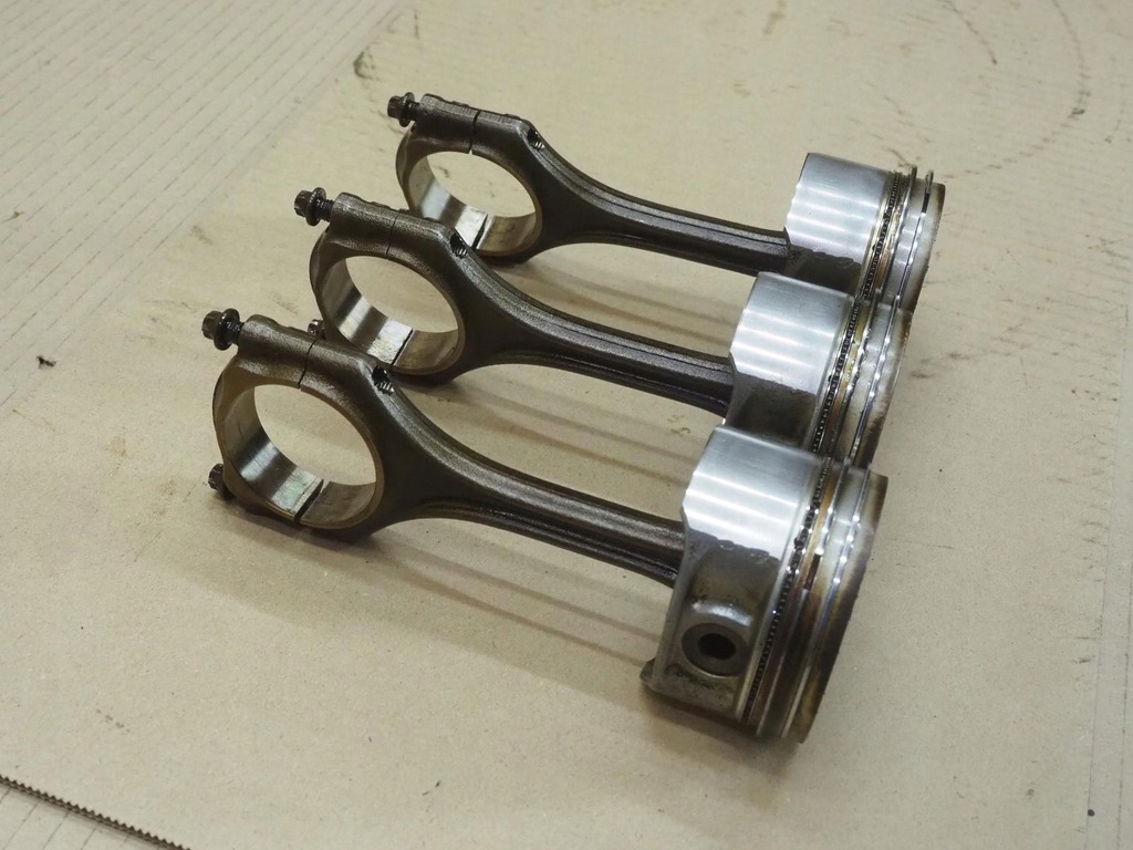 фото №10, Smart fortwo 450 2004r 0,7 t turbo поршень шатун