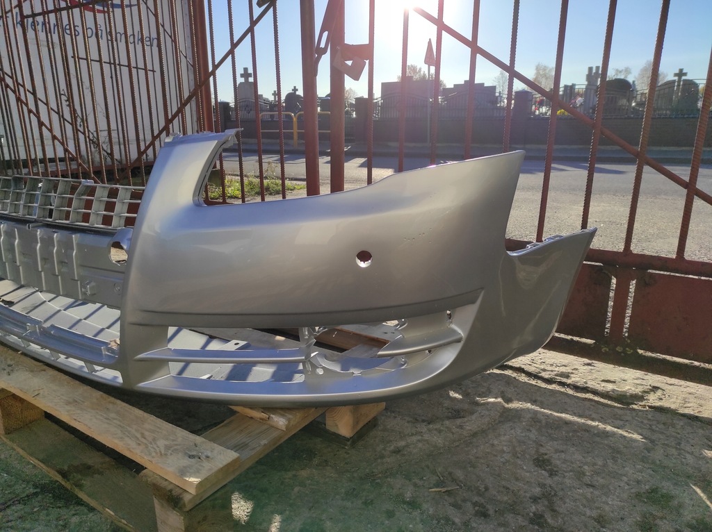 фото №9, Бампер перед передний audi a4 b7 pdc la7w