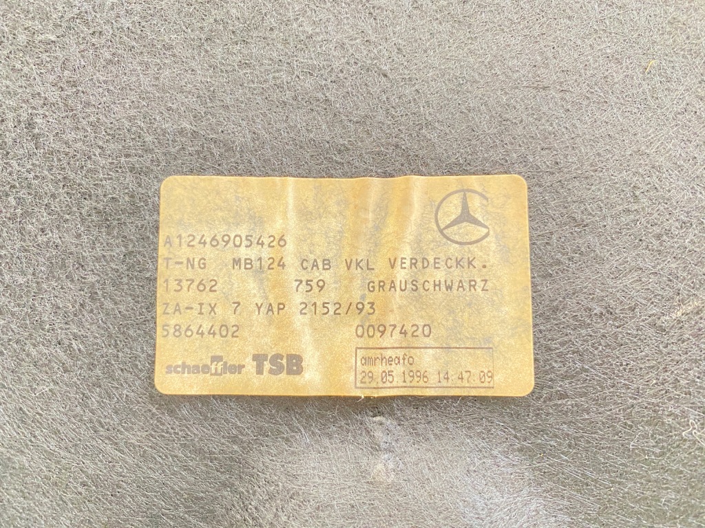 Оббивка обшивка задня ніша дах mercedes w124 кабріолет  1246905426 в Україні