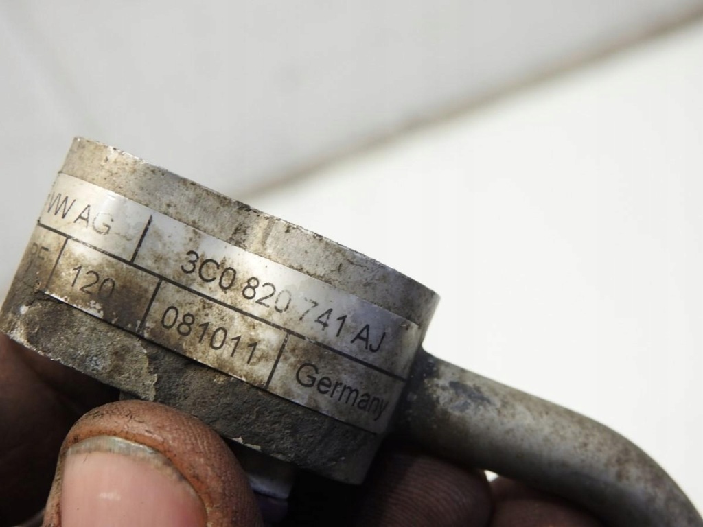 фото №8, Патрубок трубка кондиціонера vw passat b7 2.0 tdi 3c0820741aj