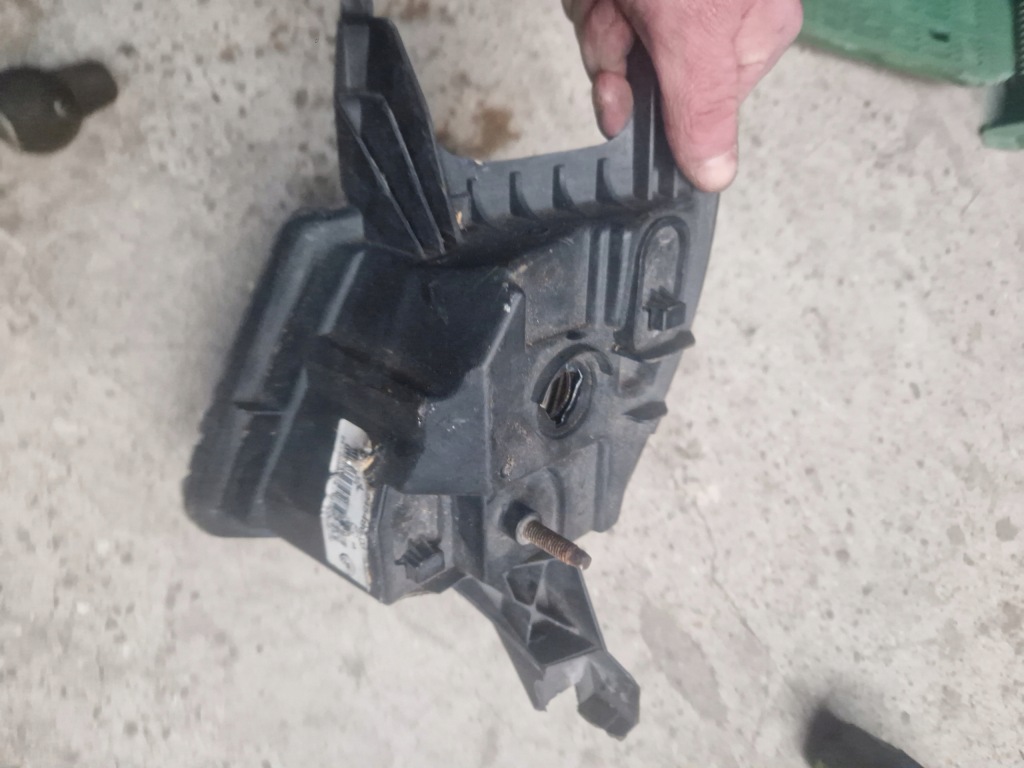 фото №4, Противотуманная фара peugeot оригинальный номер 9641945480-03