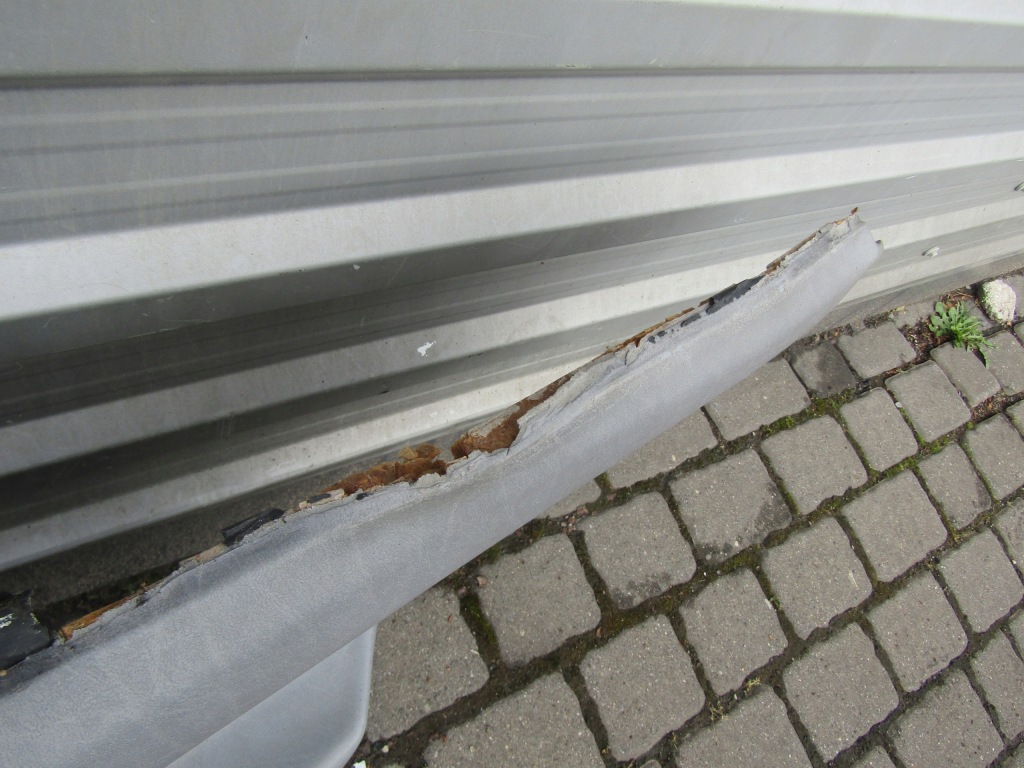 15 mercedes w201 190 серая обивка на дверь левая правое перед задний  комплект Оригинал