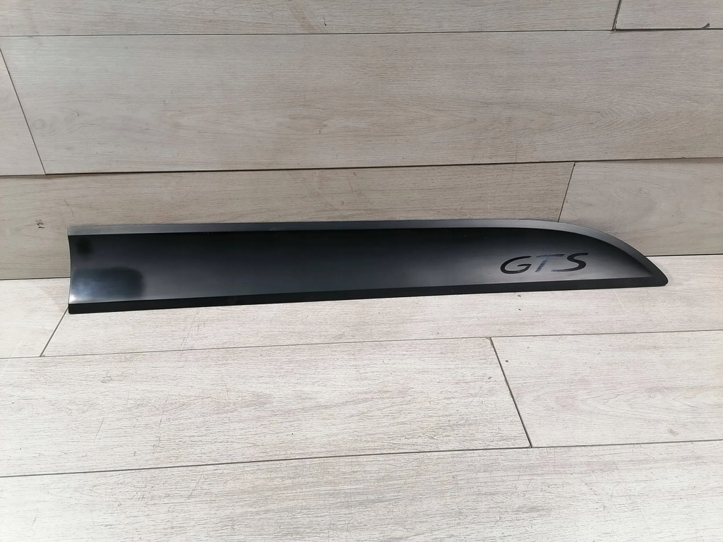 фото №1, Macan молдинг дверь правый перед 95b837890j