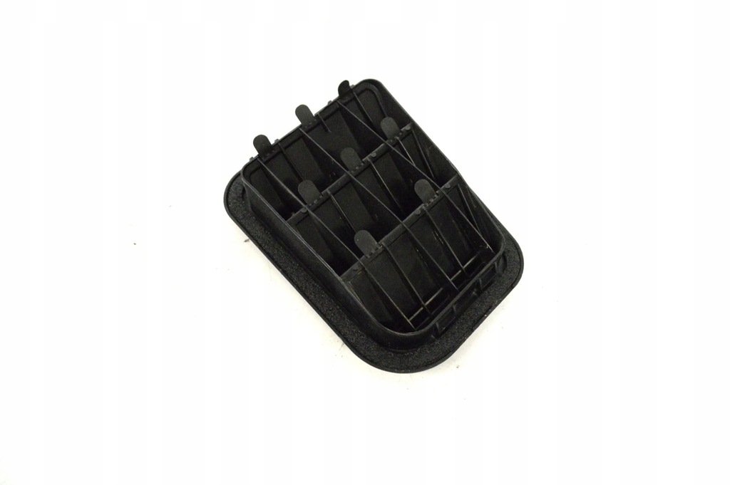 фото №5, Hyundai ix35 2015 решётка вентиляционная pod бампером задним