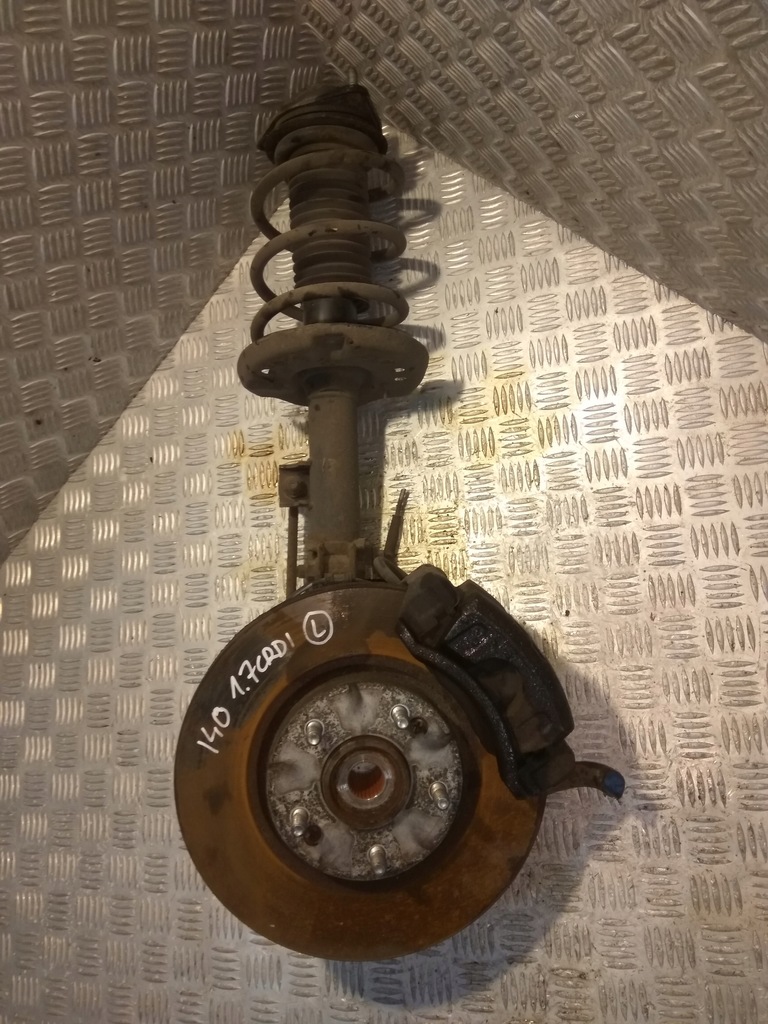 фото №1, Hyundai i40 поворотный кулак левая macpherson 1.7 crdi