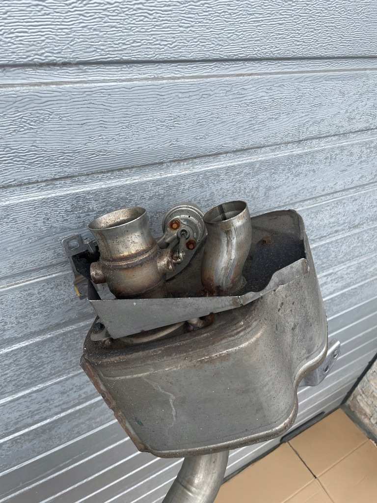 фото №4, Maserati levante 3.0b v6 гасник кінцевий правий 670107257