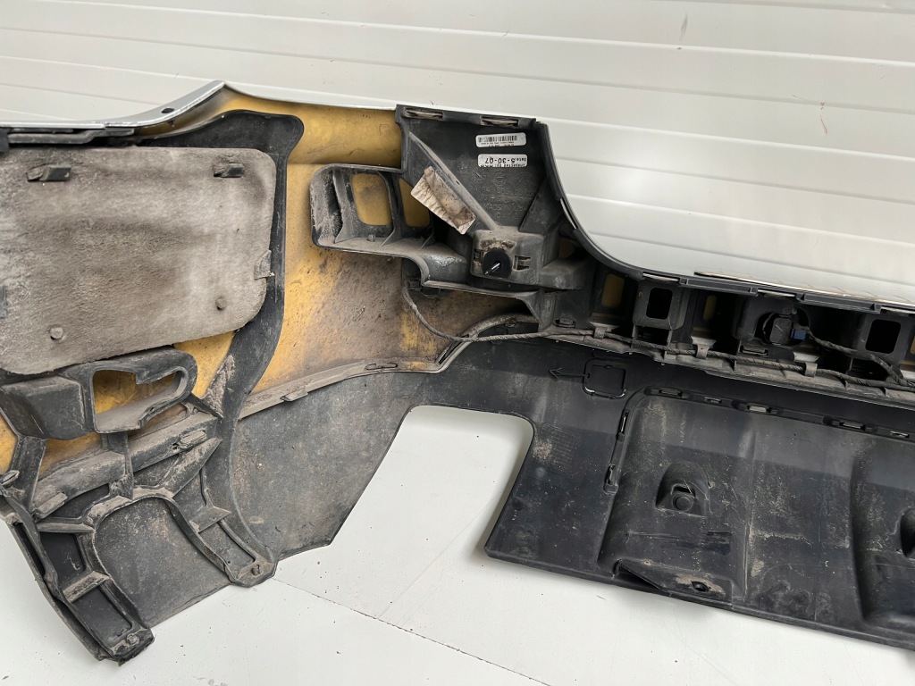 Купити Бампер задній задній mercedes ml w164 pdc