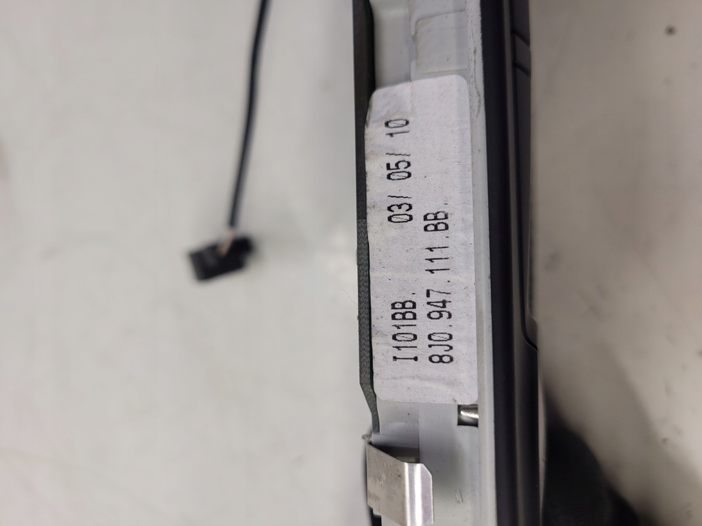 фото №5, Лампа кабины audi a3 8p cabrio tt 8j0947111bb