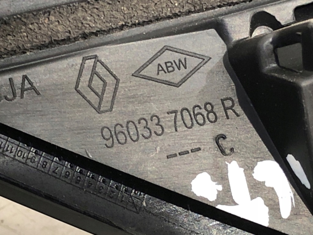 фото №3, Молдинг накладка кришки багажника ліва renault clio v 960337068r