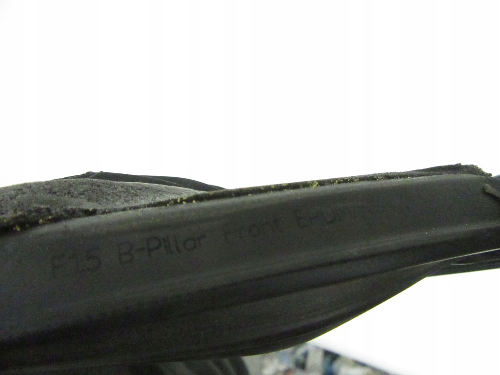 Прокладка дверь направляющая стекло правый перед bmw f15 f85 x5 7289618 Недорого