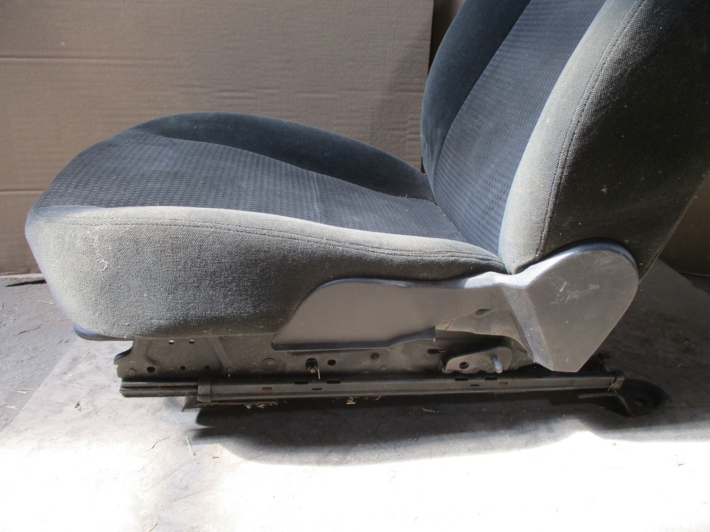 фото №10, Сидіння правий перед ford focus