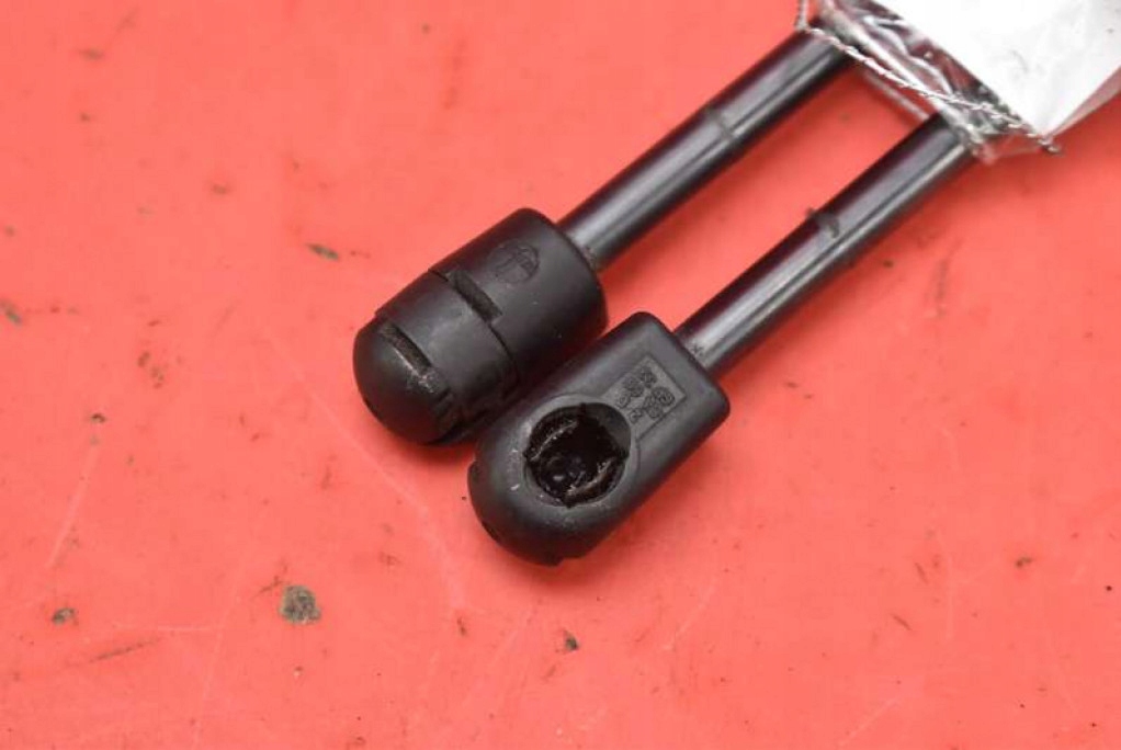 фото №5, Привід амортизатори капот 1062634-00-a tesla model s 16-21