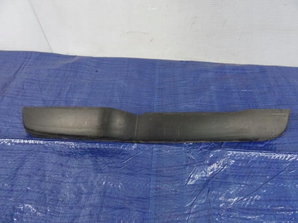 фото №1, Молдинг брызговик правый перед range rover l320