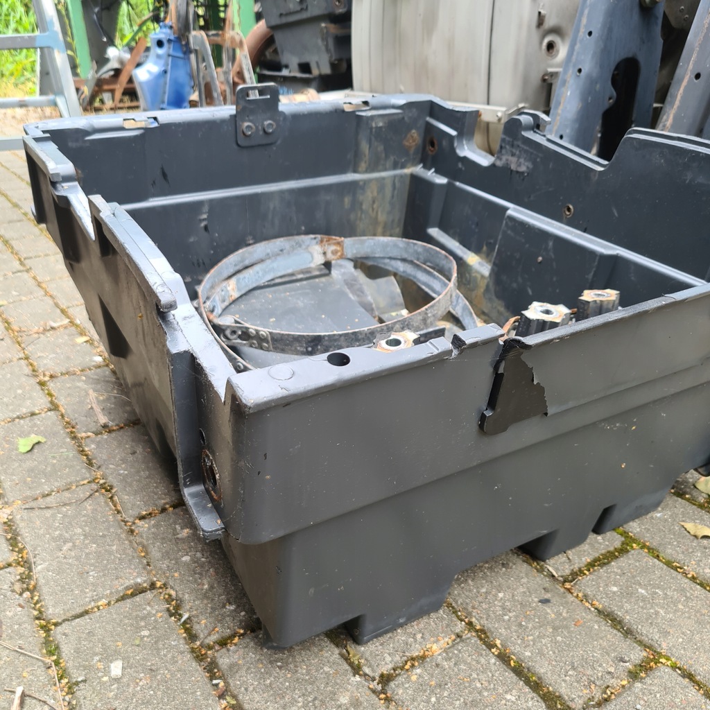 фото №6, Mercedes actros mp 4 коробка основание аккумуляторов